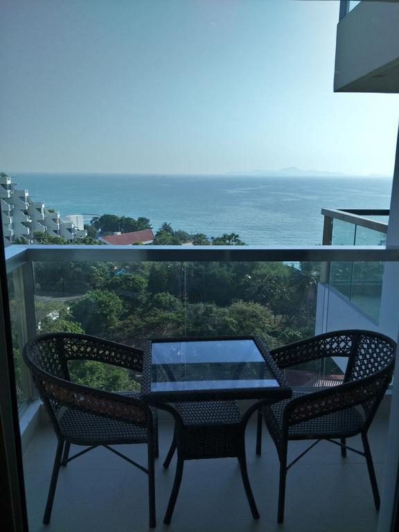 The Palm Wongamat Beach Pattaya Exterior foto